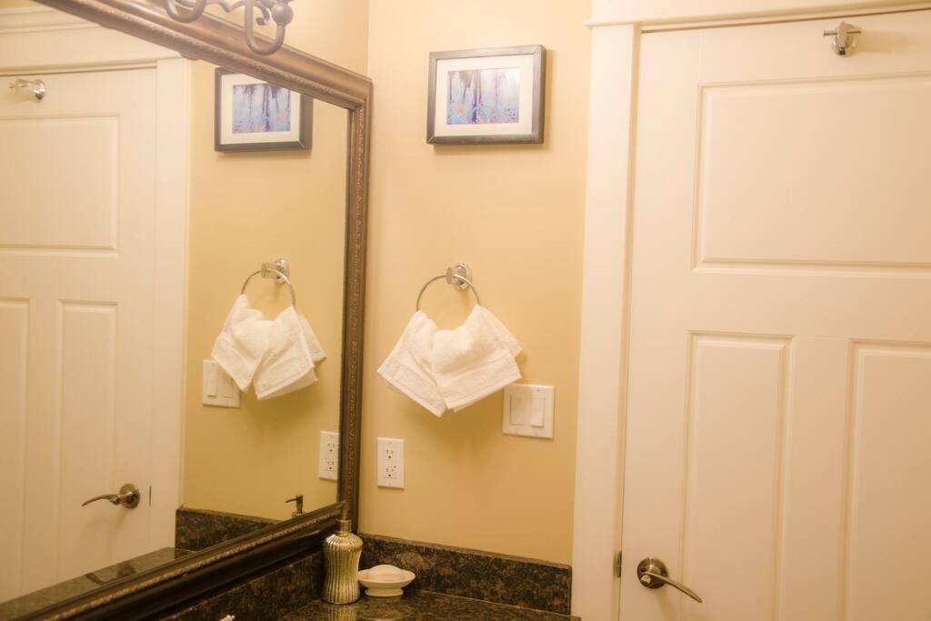 Rocky Ridge Executive Suite วิกตอเรีย ภายนอก รูปภาพ